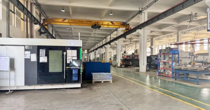 Cắt laser